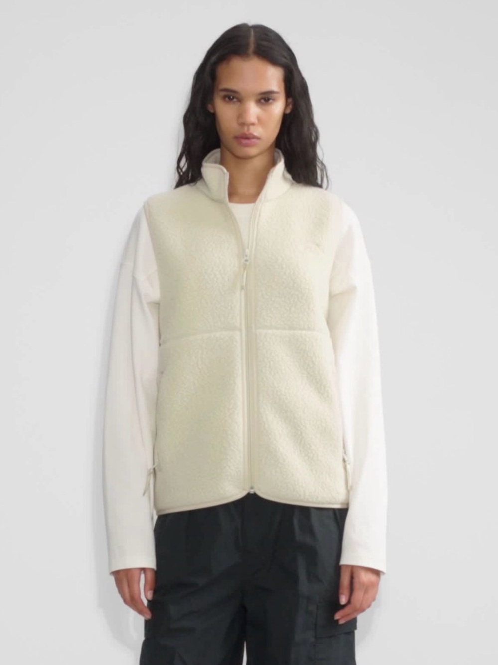 Aritzia TNA Polartec Thermal Pro Cream Fleece Mockneck Vest XS